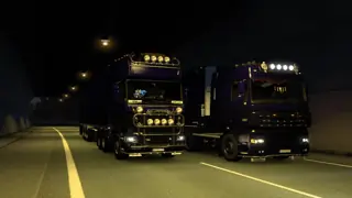Zwei hübsche Trucks mit der HCG-Lackierung im Tunnel